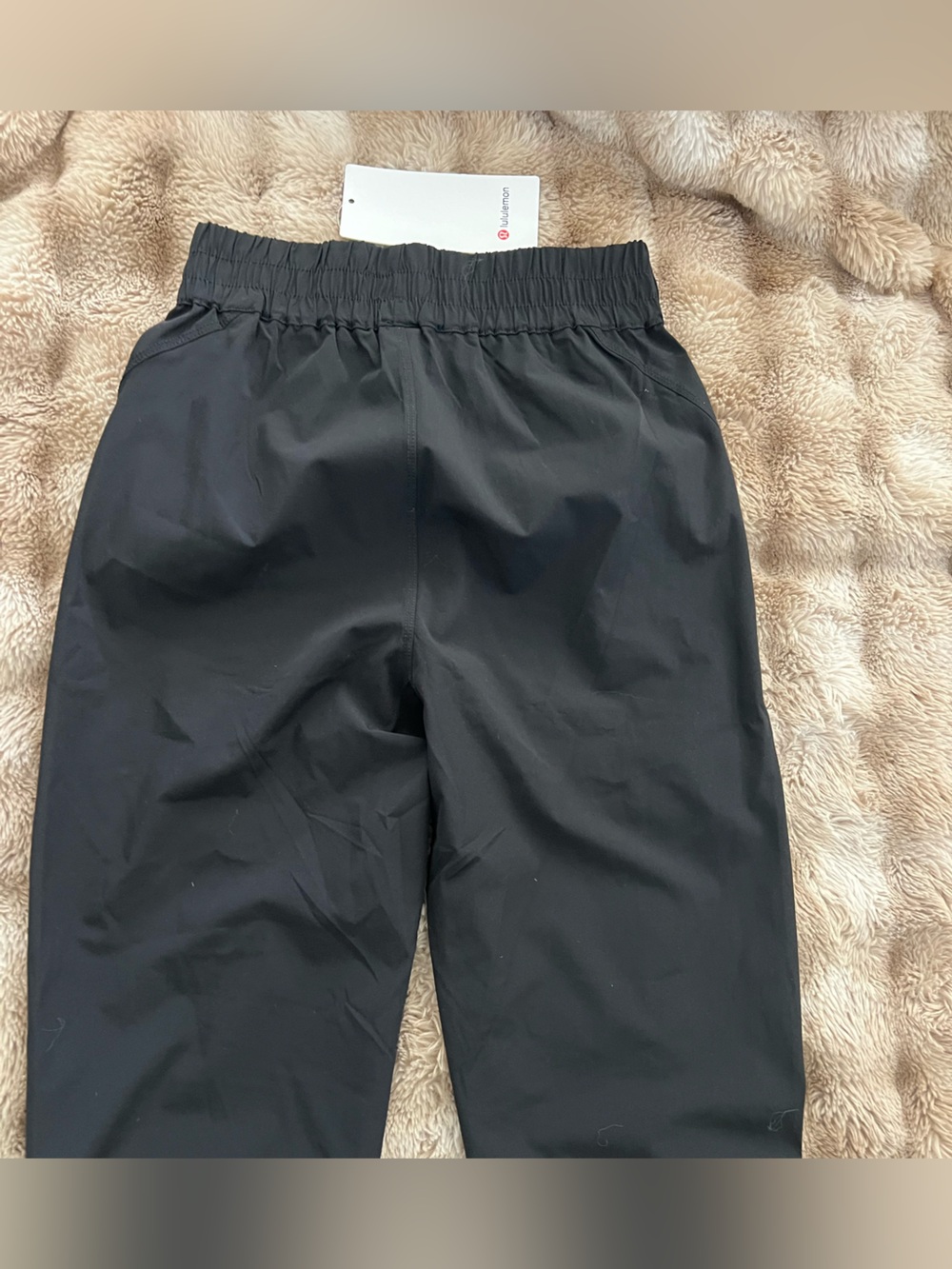 lululemon athletica women’s Black Slim Jogger Pants - Picture 3 of 4
